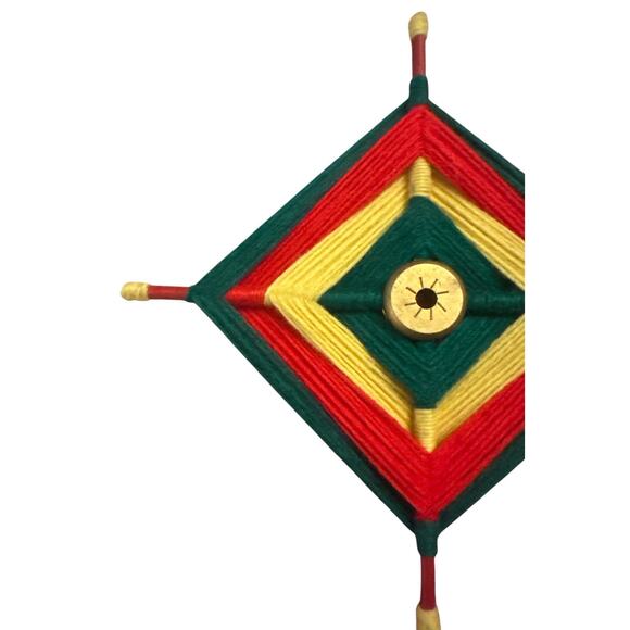 Vintage Handmade God's Eye Ojo De Dios Wooden Yarn Decor Red Yellow Green - Picture 2 of 4